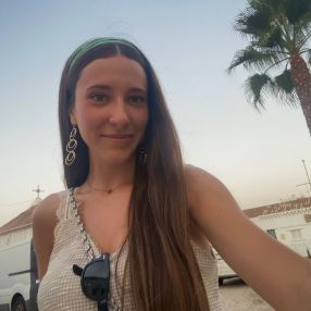 Sofía, Babysitter in Mortera