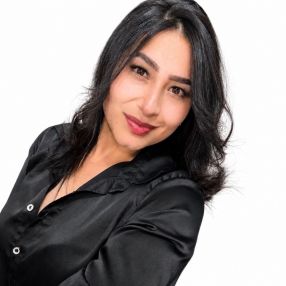 Brenda juliana, Babysitter in Campillos
