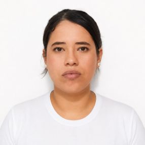 Daniela, Niñera o canguro en La Estación