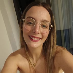 Paloma, Babysitter in Vila-real