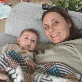 Beatriz, Familia en Salas
