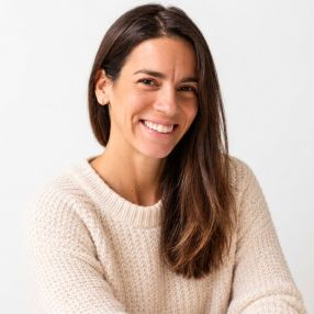 Sara, Niñera o canguro en La Garriga