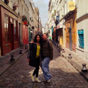 Maria, Familia en Sevilla