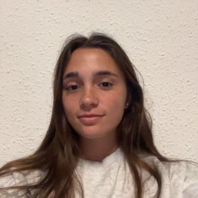 Maitena, Babysitter in Centelles