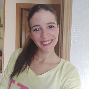Gabi, Niñera o canguro en Almácera