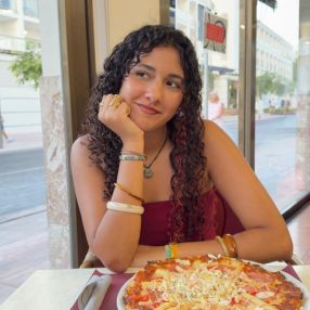 Bianca, Niñera o canguro en Sa Pobla
