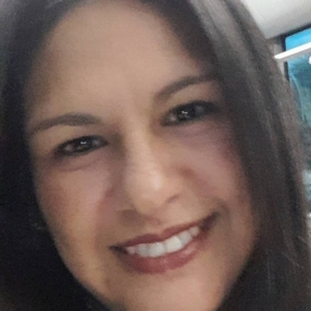 Luz Paola, Niñera o canguro en Majadahonda