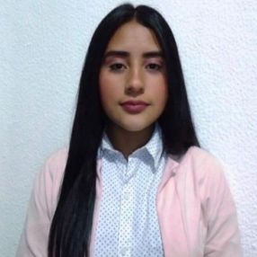 Alejandra, Babysitter in Seseña