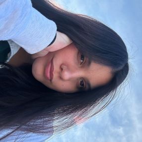 Bianca, Babysitter in Rentería