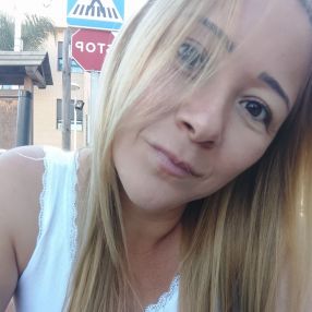 Jeniree, Niñera o canguro en Ribarroja de Turia