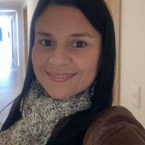 Karla, Babysitter in Rentería