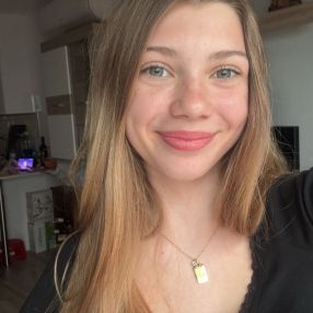 Lucia, Babysitter in Benaguacil