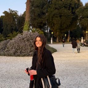 Clara, Babysitter in Hoyo de Manzanares