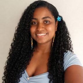 Karen, Babysitter in Verín