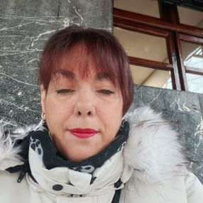 Ainhoa, Niñera o canguro en Llodio