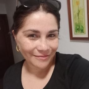 Catalina, Niñera o canguro en Almazán