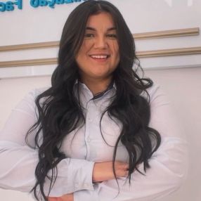 Raffaela, Niñera o canguro en Betxí
