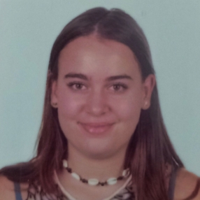 Ruth, Niñera o canguro en Horche