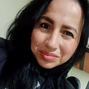 Angela, Niñera o canguro en Azuqueca de Henares