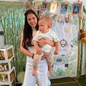 Alexandra, Babysitter in Cobeña