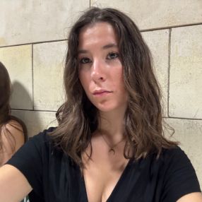 Berta, Babysitter in Dosrius