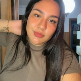 Yuliana, Niñera o canguro en Buñol