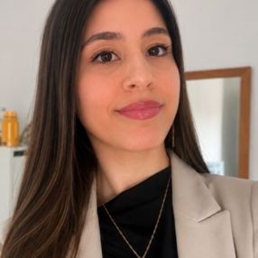 Carla, Niñera o canguro en Siero