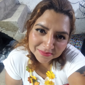 Sabina, Niñera o canguro en Mula