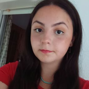 LUCIA, Babysitter in Llanera
