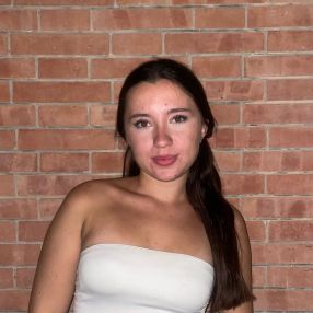 Aldara, Niñera o canguro en Campello