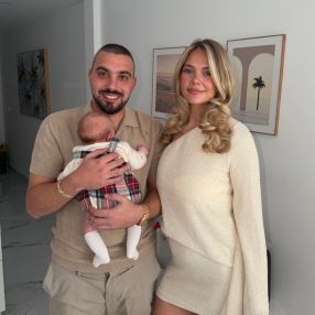 Ellie, Familia en Adeje