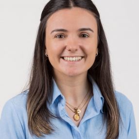Natalia, Babysitter in Es Castell