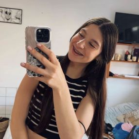 Lidia, Babysitter in Esparreguera
