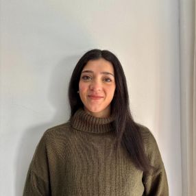 Raquel, Babysitter in Dúrcal