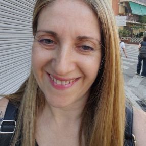Silvia, Babysitter in Cataluña