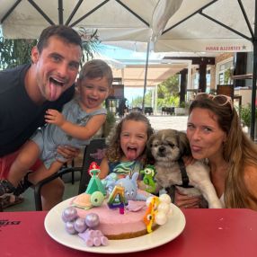 Nuria, Familia en Barcelona