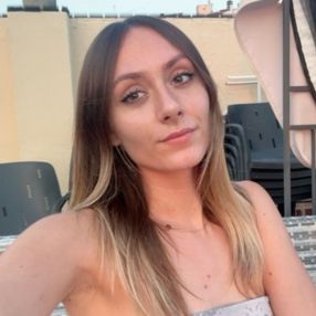 Leire, Babysitter in Gelida