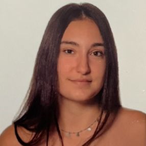 Laura, Babysitter in Almagro