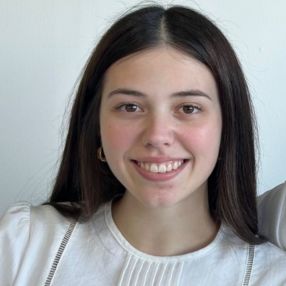 Lucia, Niñera o canguro en El Perelló