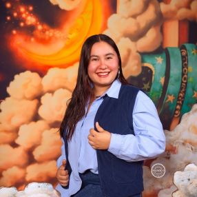 Tiffany, Niñera o canguro en Pego