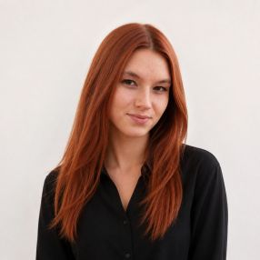 Zlata, Niñera o canguro en L'Ampolla