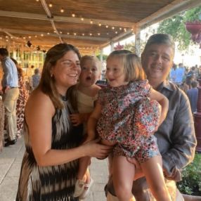 Macarena, Familia en Guadalajara