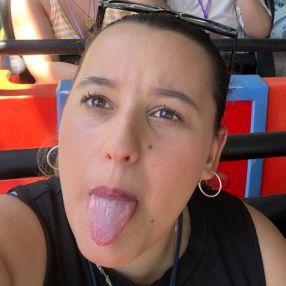 Lucia, Niñera o canguro en La Puebla de Montalbán