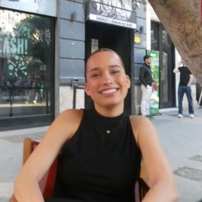 Lucía, Babysitter in Alberic
