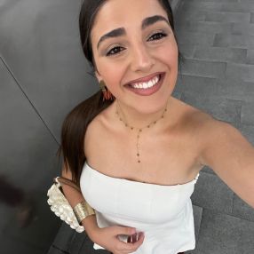 Claudia, Niñera o canguro en Montilla