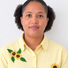 Eunice, Niñera o canguro en León