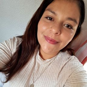 Jasahyra, Niñera o canguro en Cehegín
