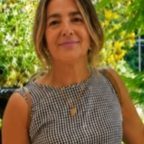 Irene, Niñera o canguro en Siero