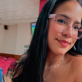 Maria Fernanda, Niñera o canguro en Albacete