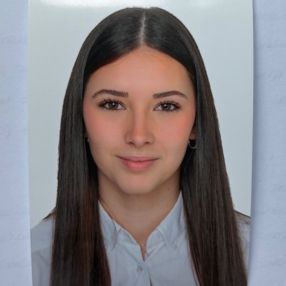 Alejandra, Babysitter in Daganzo de Arriba